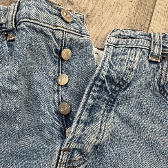 Reformation Denim Cut Off Jean Shorts 24 - Picture 7 of 7